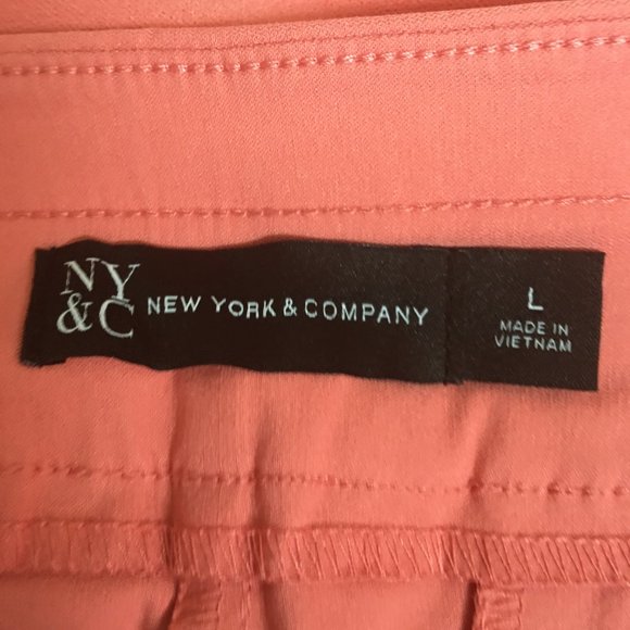 Flutter Sleeve Top with Shorts NWOT. - Picture 11 of 13